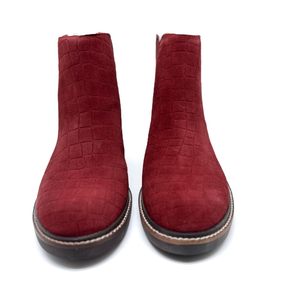 Vince Camuto Kelivena Suede Ankle Boots with Chunky Heel Lug Sole Size 6 Wide - Picture 4 of 11